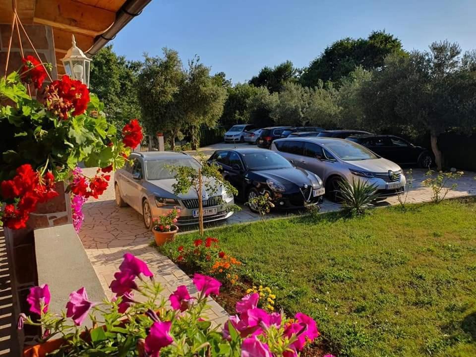 Villa Nikolina Medulin Buitenkant foto